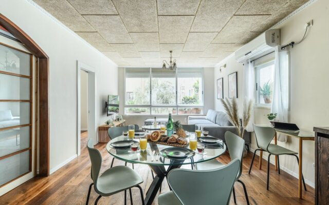 Stylish and Modern 3BR TelAviv Apartment