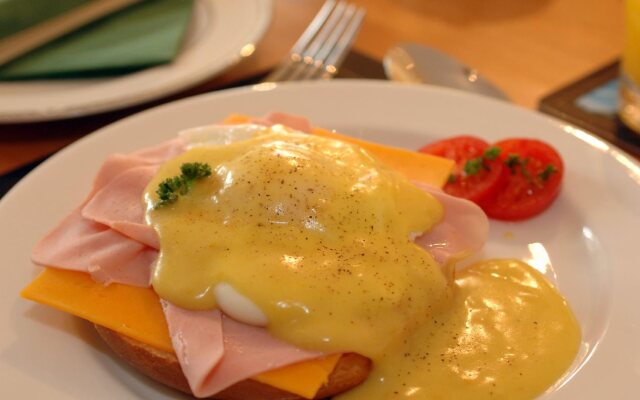 Avlon House Bed & Breakfast
