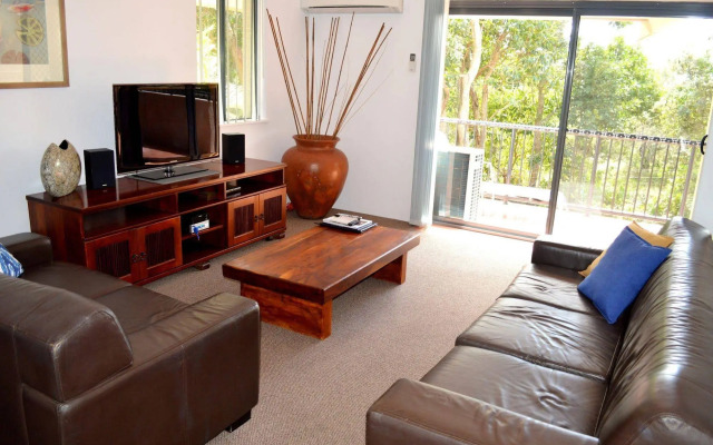Outrigger Bay Apartments