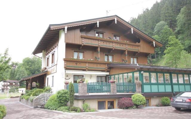 Apartment Und Ferienwohnung Waldruh Mayrhofen Im Zillertal