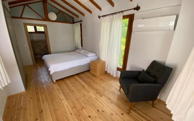 Villa Merry - Dalyan Stonehouse with Palmtrees, 50m to River