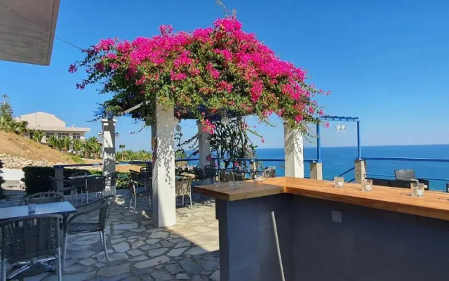 Stella Beach Hotel