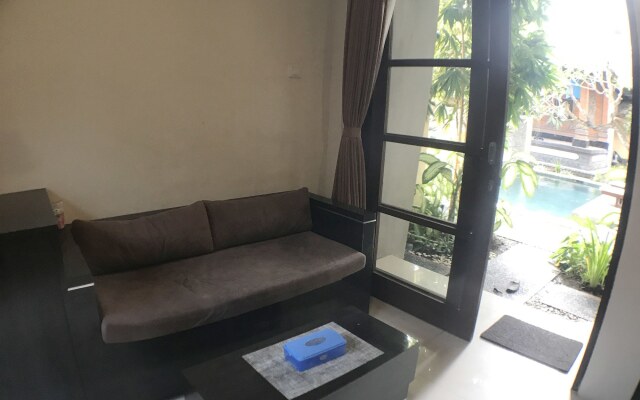 Kubu Munggu Homestay