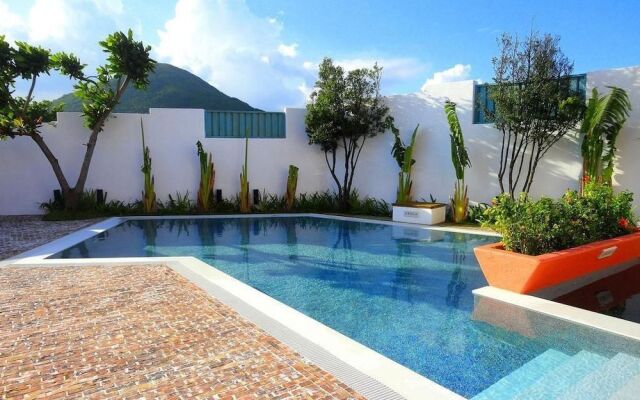 866 Oceanic View Villa