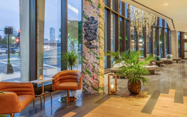 Cambria Hotel Boston Downtown - Seaport