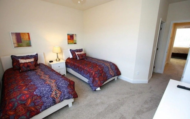 ACO FAMILY – 3 bd with pool (1634)
