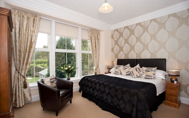 Wheatlands Lodge - Bed & Breakfast