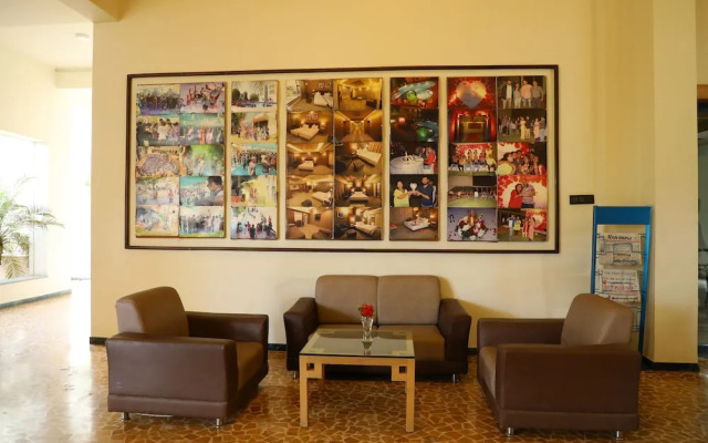 Neel's City Resort
