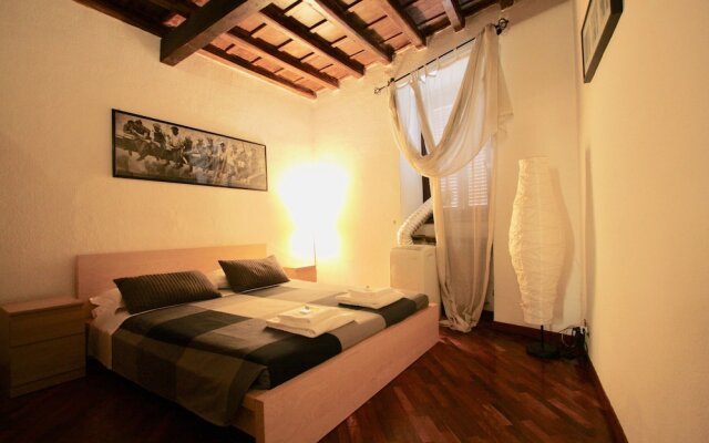 Travel & Stay - Luce