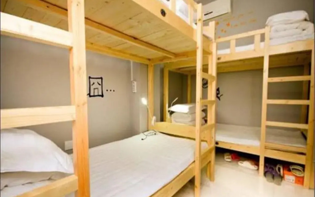 Xi'an Dream Traveler Capsule Youth Hostel
