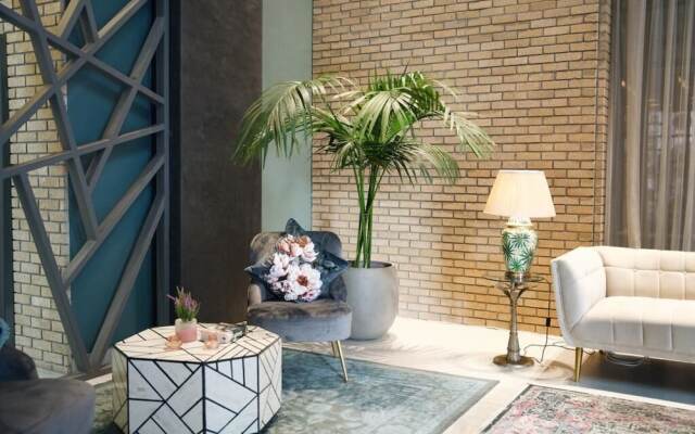 Nakheel Residence by House living
