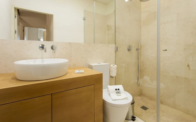 JOIVY Design heaven in Baixa - 2BR Apt w/workspace