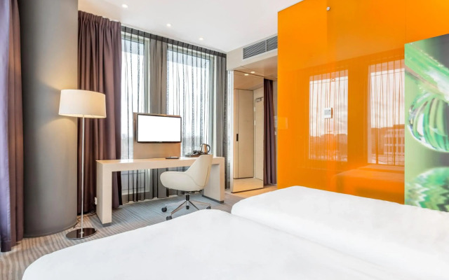 Sound Garden Hotel Airport