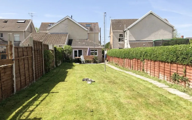 62 Danlan Road, Burry Port