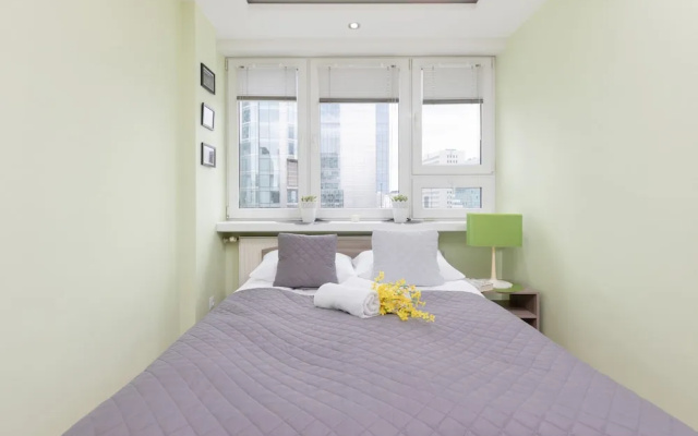 Apartment Jana Pawła II by Renters