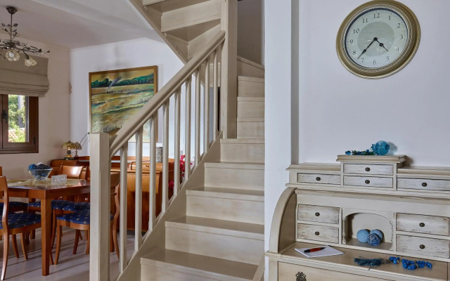 Keramos Villa and Apartments