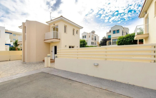 Villa Petra AQ PV5