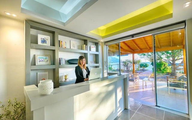 Vistonia Studio 5 Directly on the Beach With sea View