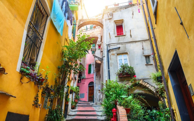 Sanremo Penthouse Market 700m From Sea