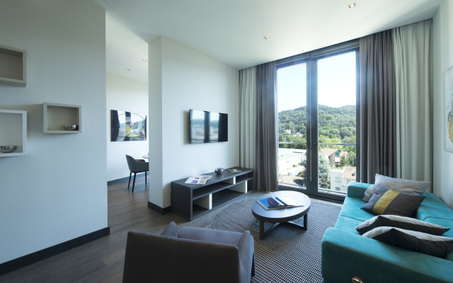 DUPARC Contemporary Suites