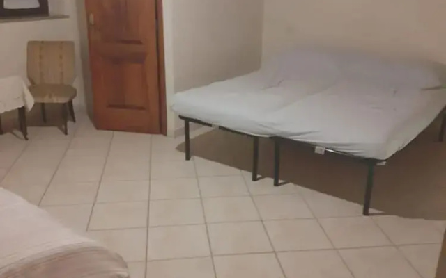 2 bedrooms house with enclosed garden at Travo