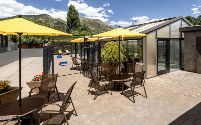 Best Western Pony Soldier Inn & Suites