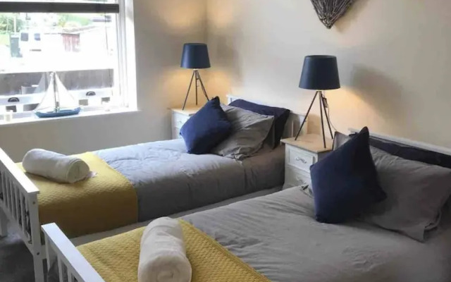 Inviting 2-bed Apartment in Matlock Sleeps 6