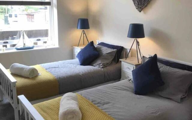 Inviting 2-bed Apartment in Matlock Sleeps 6