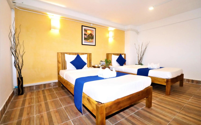 Grand Elevation Hotel