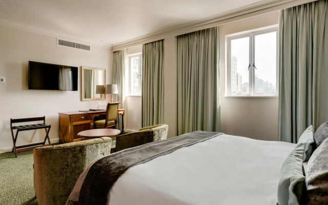 The Edward Hotel