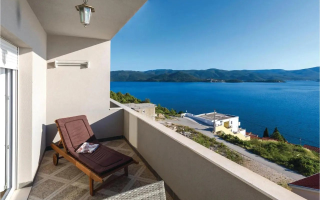 One-Bedroom Apartment Klek with Sea view 06