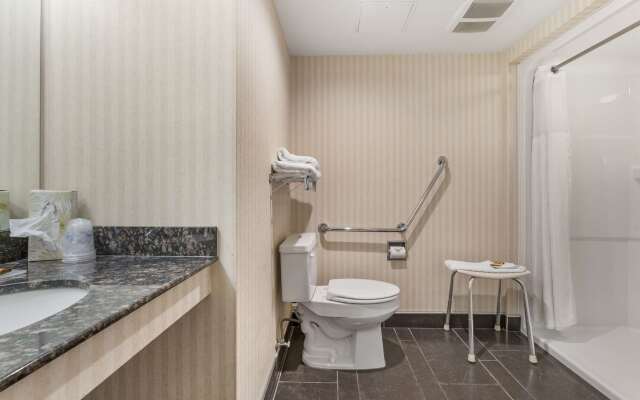 Best Western Plus Kelowna Hotel & Suites