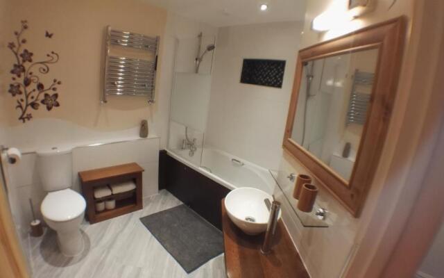 Large Garden Flat near Marine Lake