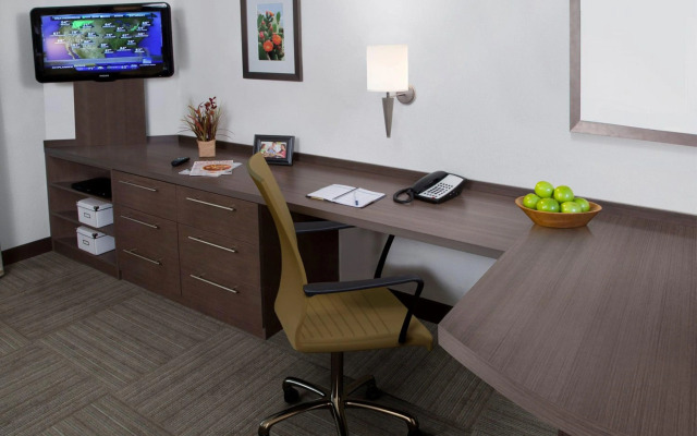 Sonesta Simply Suites Baltimore BWI Airport