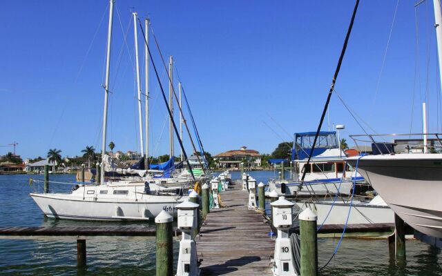 Chart House Suites and Marina