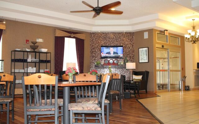 Best Western Plus Des Moines West Inn & Suites
