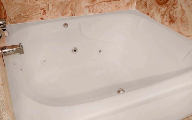 Wingate by Wyndham Livonia