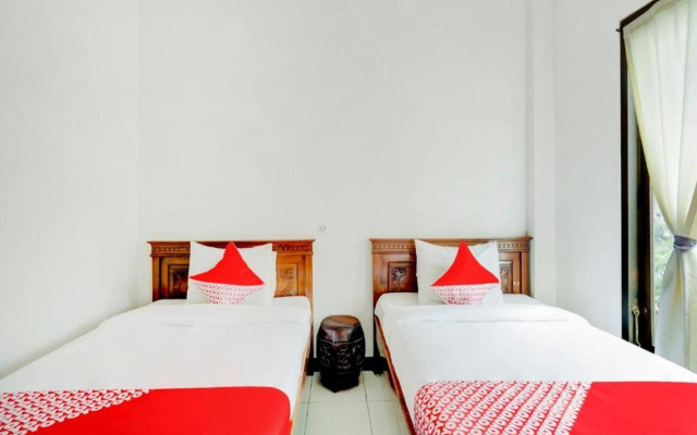 Hotel Warta Dua