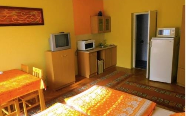 Almádi Apartments