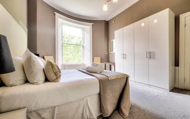 Heart of the New Town Luxury Apartment