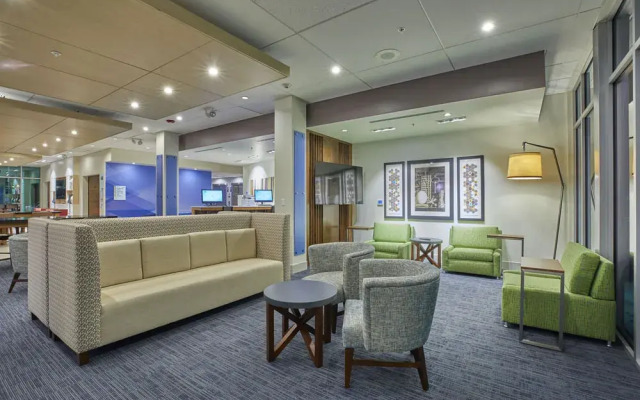 Holiday Inn Express &amp; Suites Hermiston Downtown