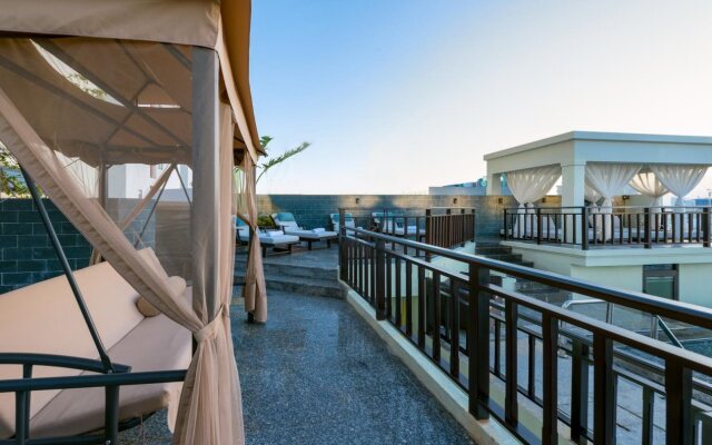 Tokyo Boutique Front Beach Hotel