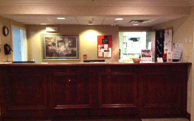 Country Hearth Inn & Suites Willard