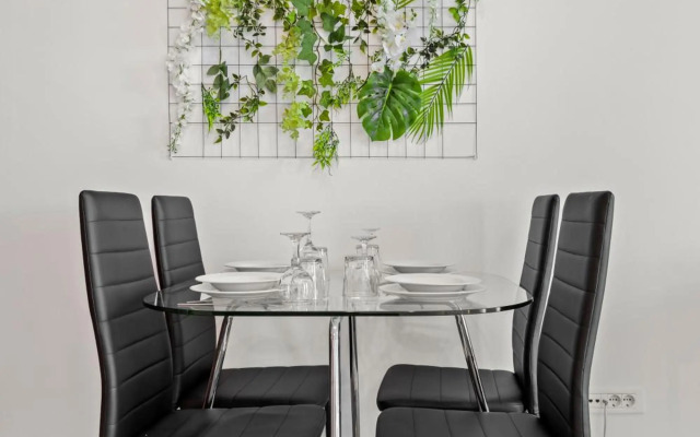 AQUARIUS: Upscale Flat in the Heart of Bucharest!