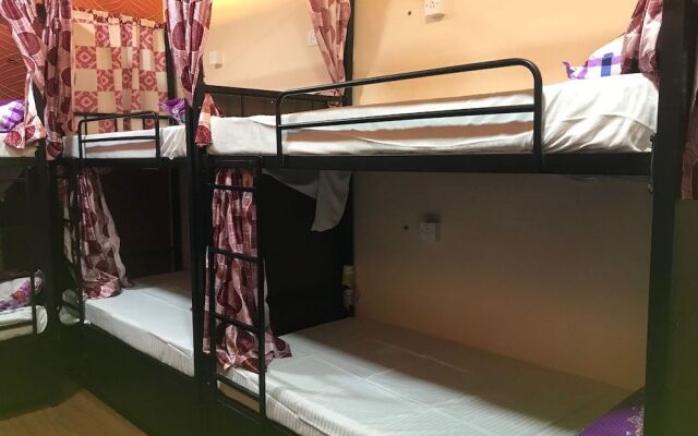 BKC Backpackers - Trade Centre