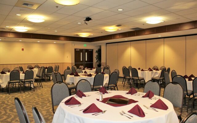 Medallion Inn & Suites