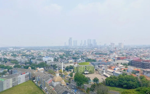 Enjoy Living 1BR at Paramount Skyline Apartment