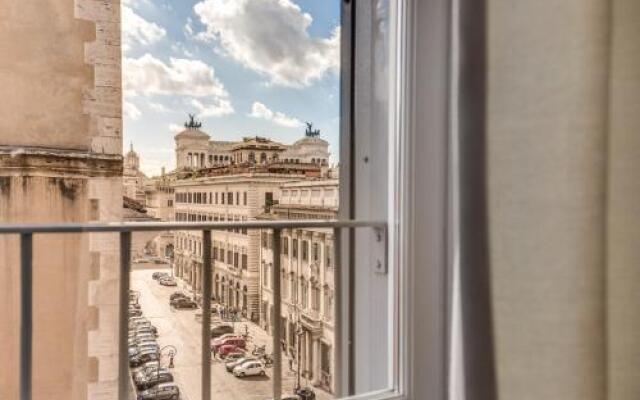 Trevi Chic Apartment