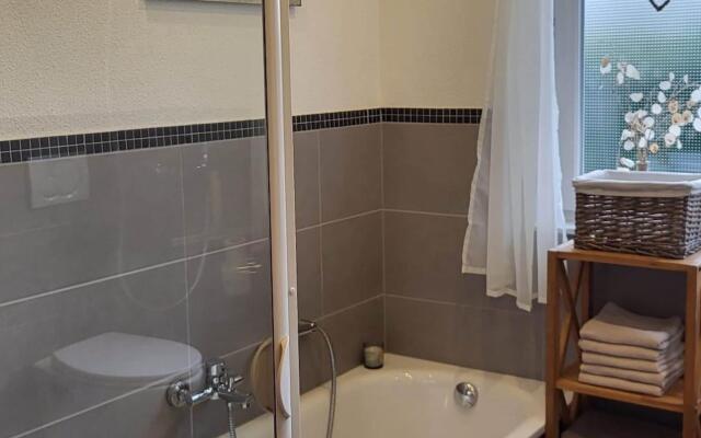 Cozy Holiday Home in Willersdorf With Pond