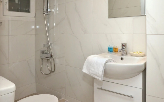 Quiet apartment at the center of Glyfada
